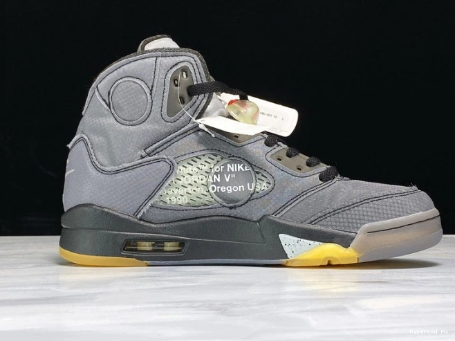Air 5 x Jordan CT8480-001 Off-White Black 0611